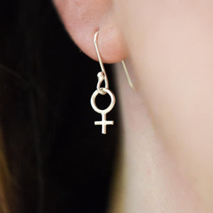 
            
                Load image into Gallery viewer, Venus Dangly Earrings Feminist Eco Friendly Silver
            
        